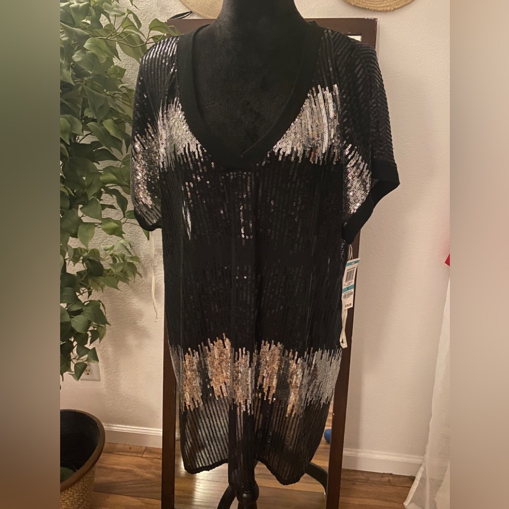 NWT! International Concepts Color-Blocked Black/Silver Sequined Tunic ~ Size 0X - Picture 3 of 6
